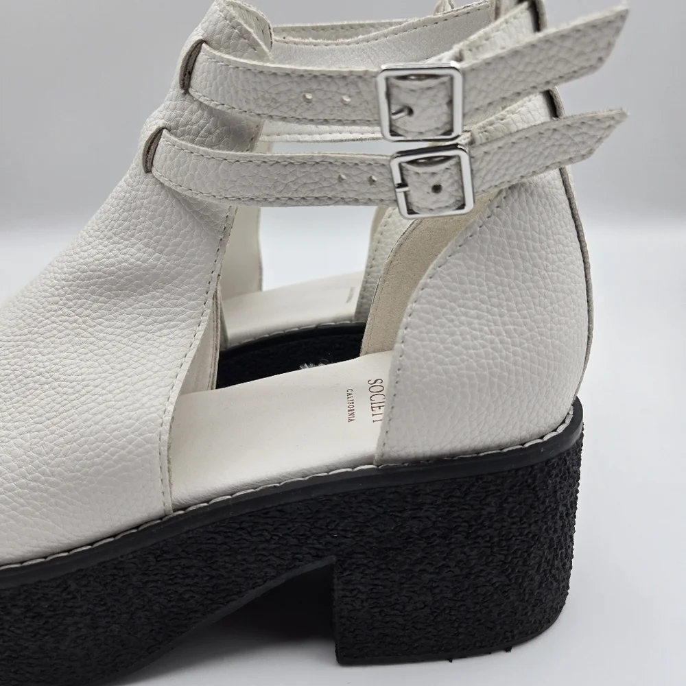 Oasis Society Elizabeth White Chunky Platform Strapped Sandals Womens Size 9